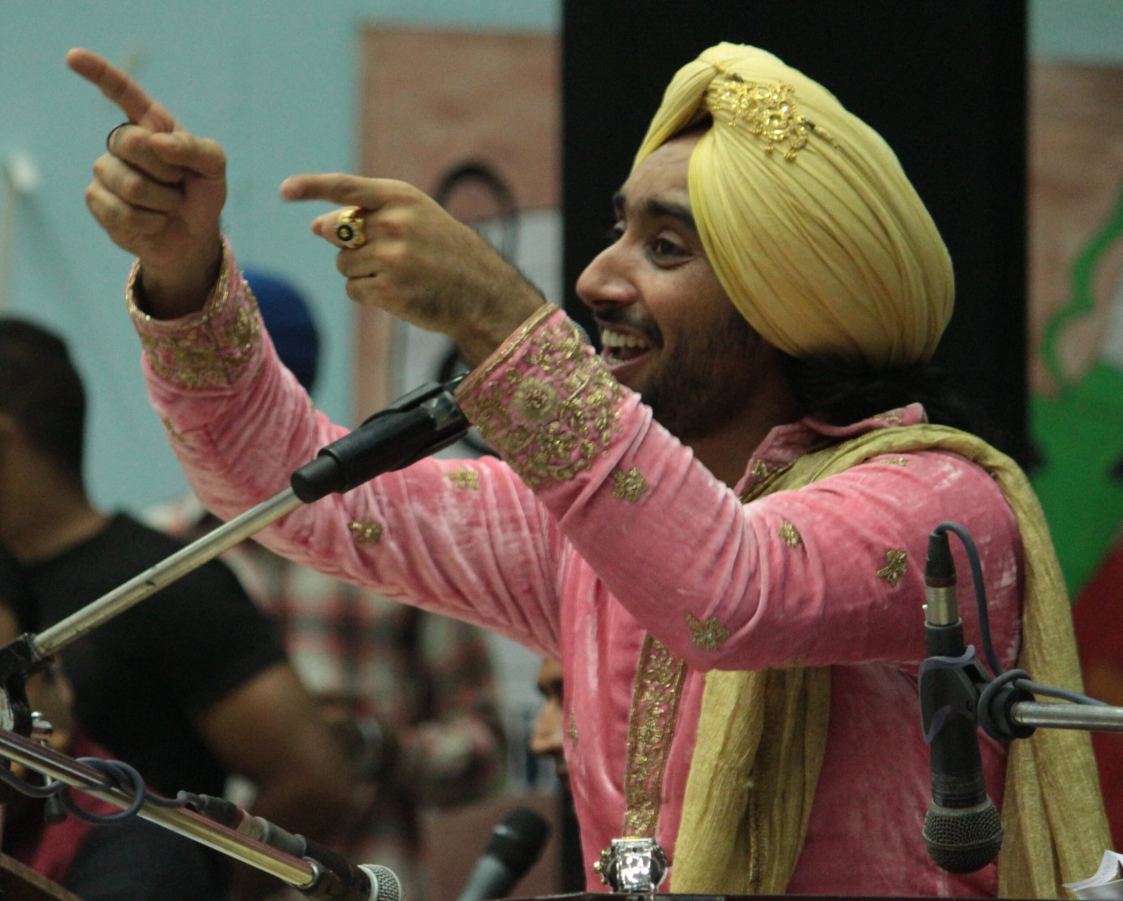 Satinder Sartaaj performing at Punjabi University in Patiala